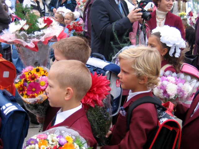 Вот и кончилось безоблачное детство